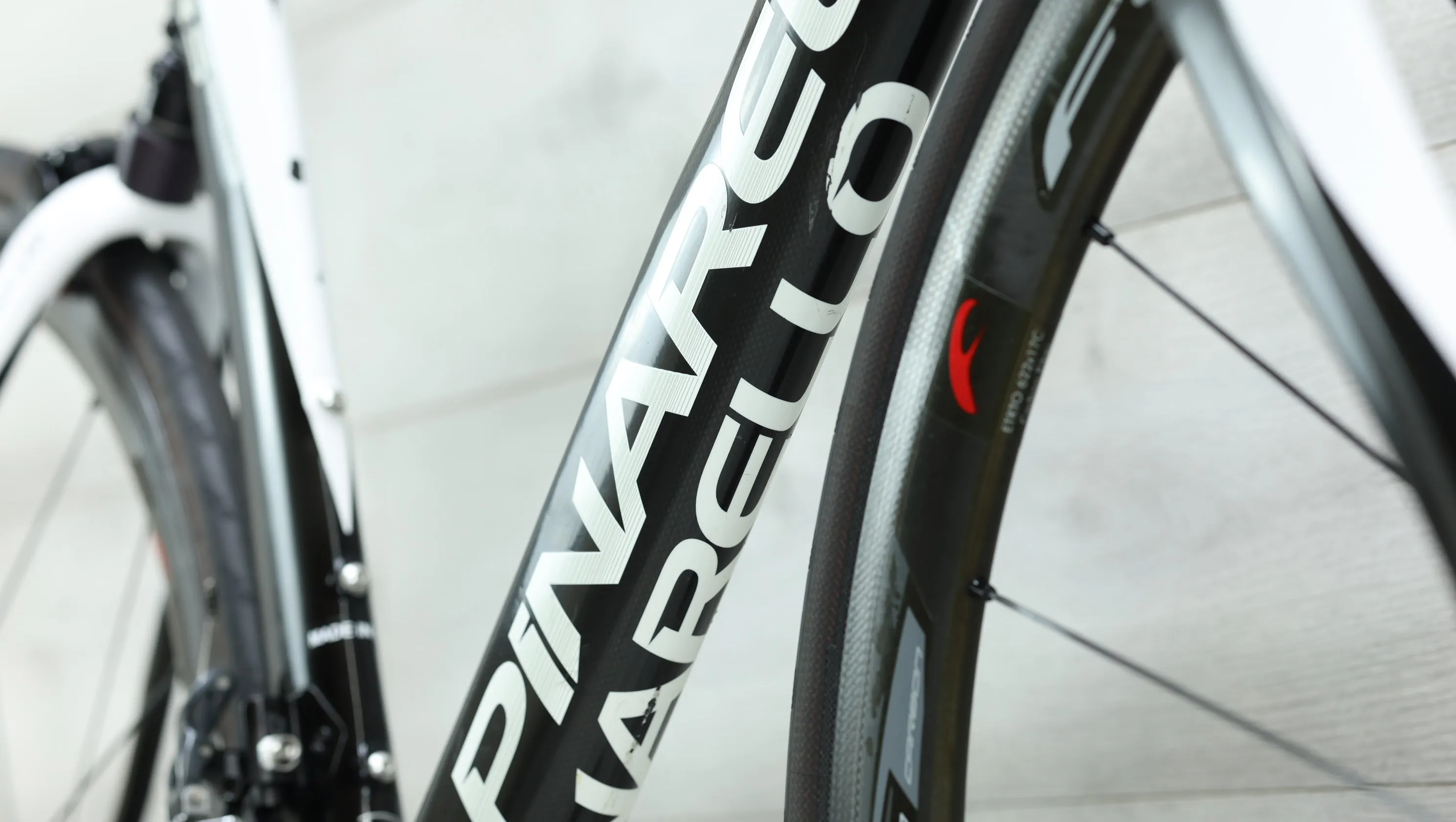 2016 Pinarello DOGMA K8S Road Bike - 51.5cm