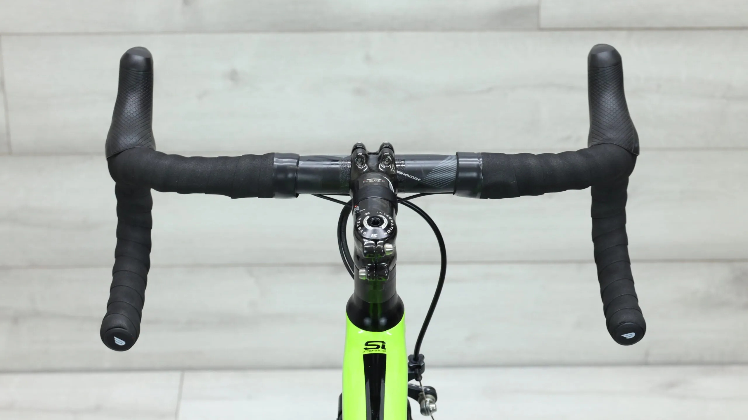 2018 Cannondale Supersix Evo Di2  Road Bike - 56cm